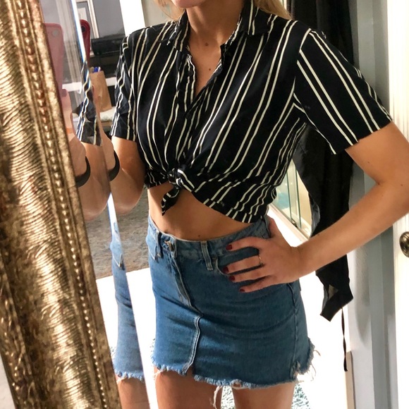 Boohoo Tops - Boohoo Crop Top
